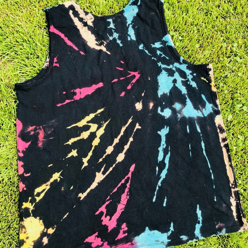 ~hANdMaDe~ Reverse Tie-Dye tank top